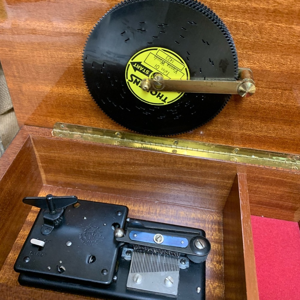 Thorens music box